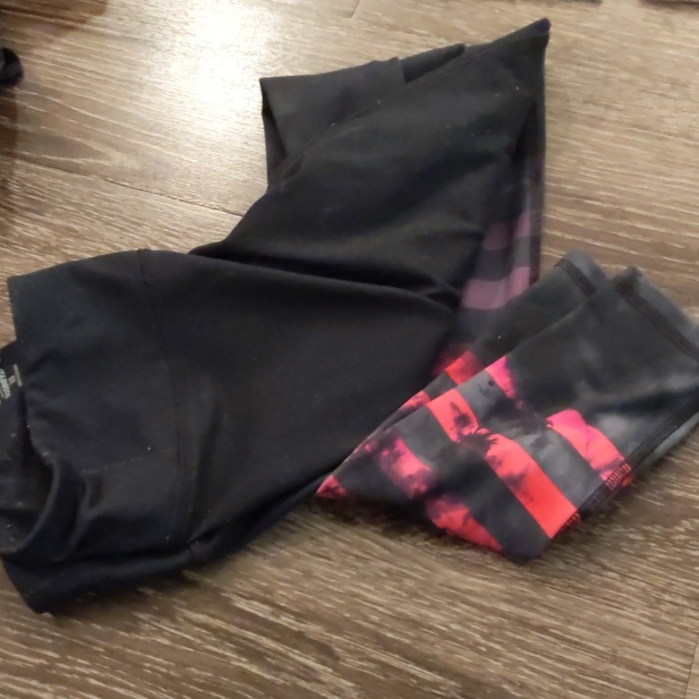 Free work out clothes with any purchase- all pics